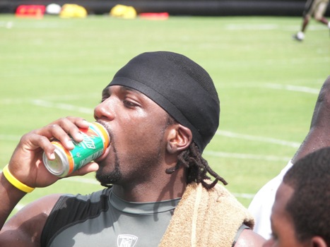 Donte Stallworth  signing autographs